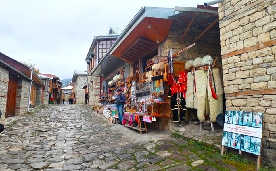 Private 6-Day Cultural Tour of Baku and Gobustan, Azerbaijan