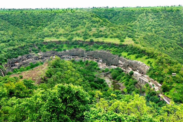 Aurangabad to Vadodara: Explore the Man-made Wonder of India