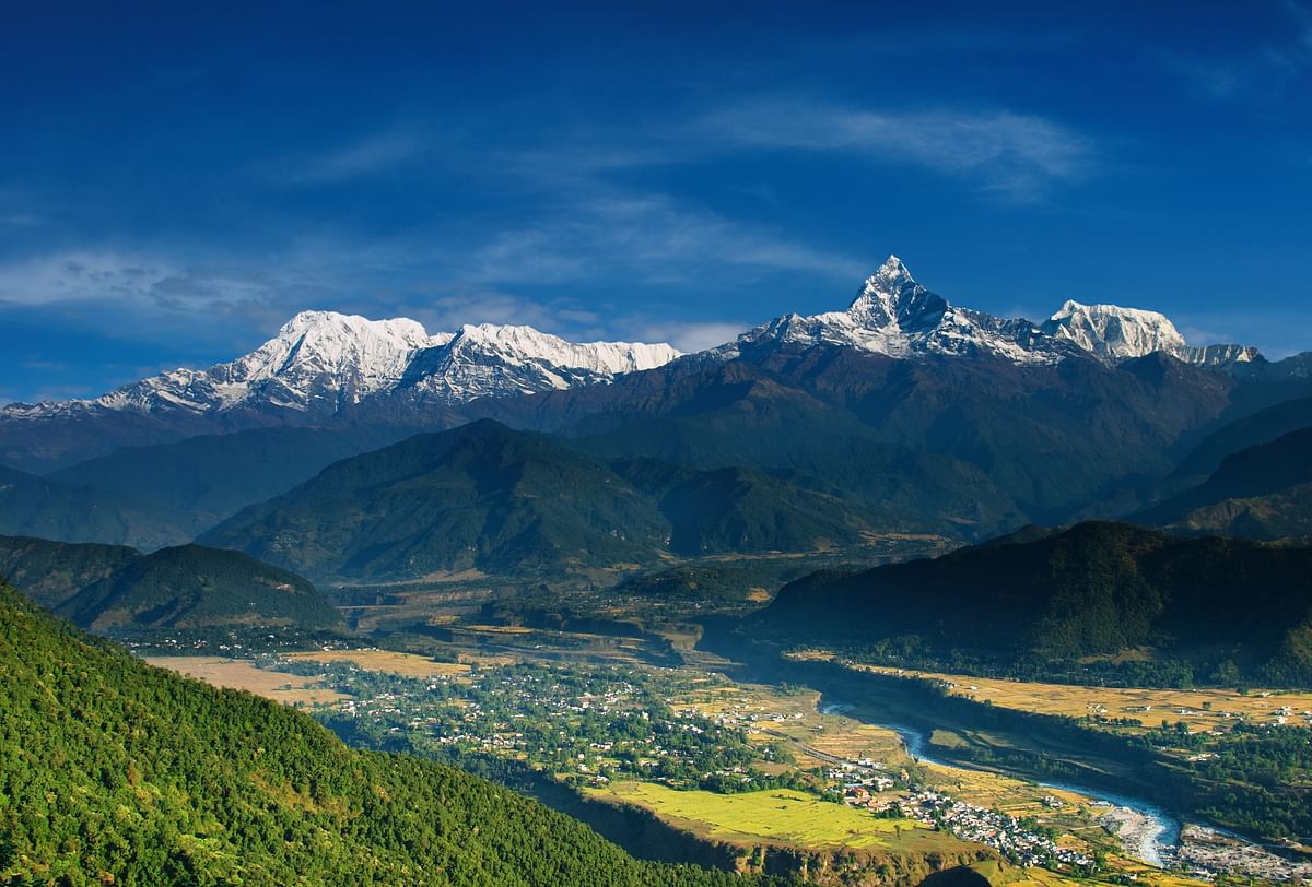 Kathmandu, Pokhara & Chitwan: Himalayan Adventure & Cultural Experience