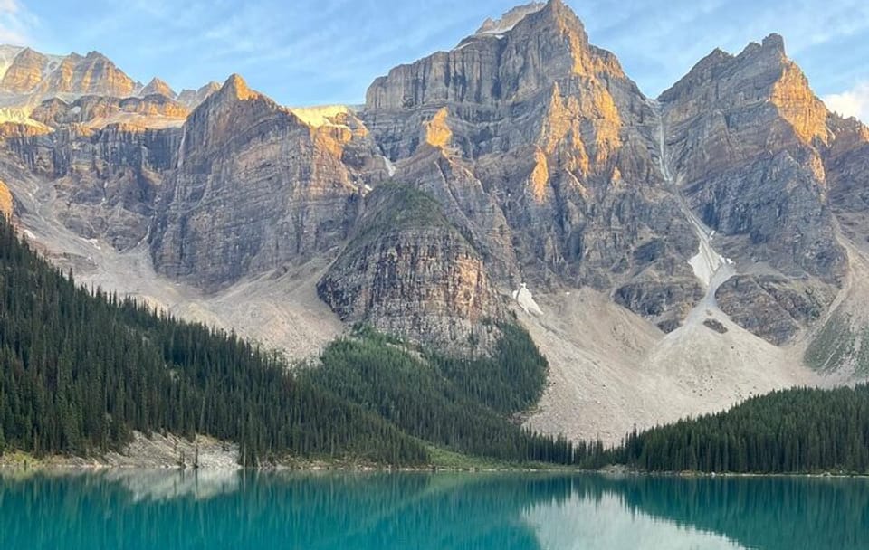 Sunset Tour Moranie Lake Lake Louise from Calgary Canmore Banff