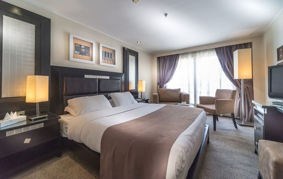 5 Day Nile Cruise Luxor and Aswan Hot Air Balloon with Abu Simbel