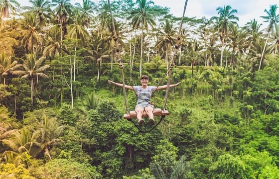 Private Floating Breakfast Jungle Swing and Romantic Spa in Ubud