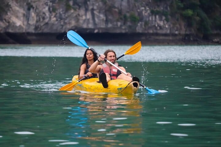 La Casta Cruise from Hanoi by Expressway Transfer - 5 Star Cruise