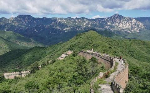 Private Half-Day Walking Tour of Wild Huanghuacheng Great Wall