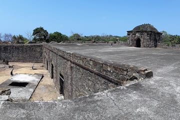 Agua Clara Locks and San Lorenzo Jungle Tour in Panama City