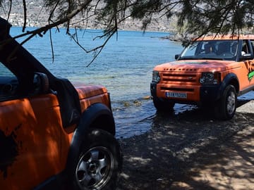 safari and boat