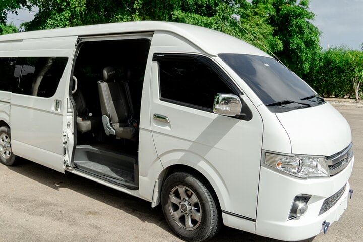 Punta Cana Private One-Way or Round-Trip Airport Transfers