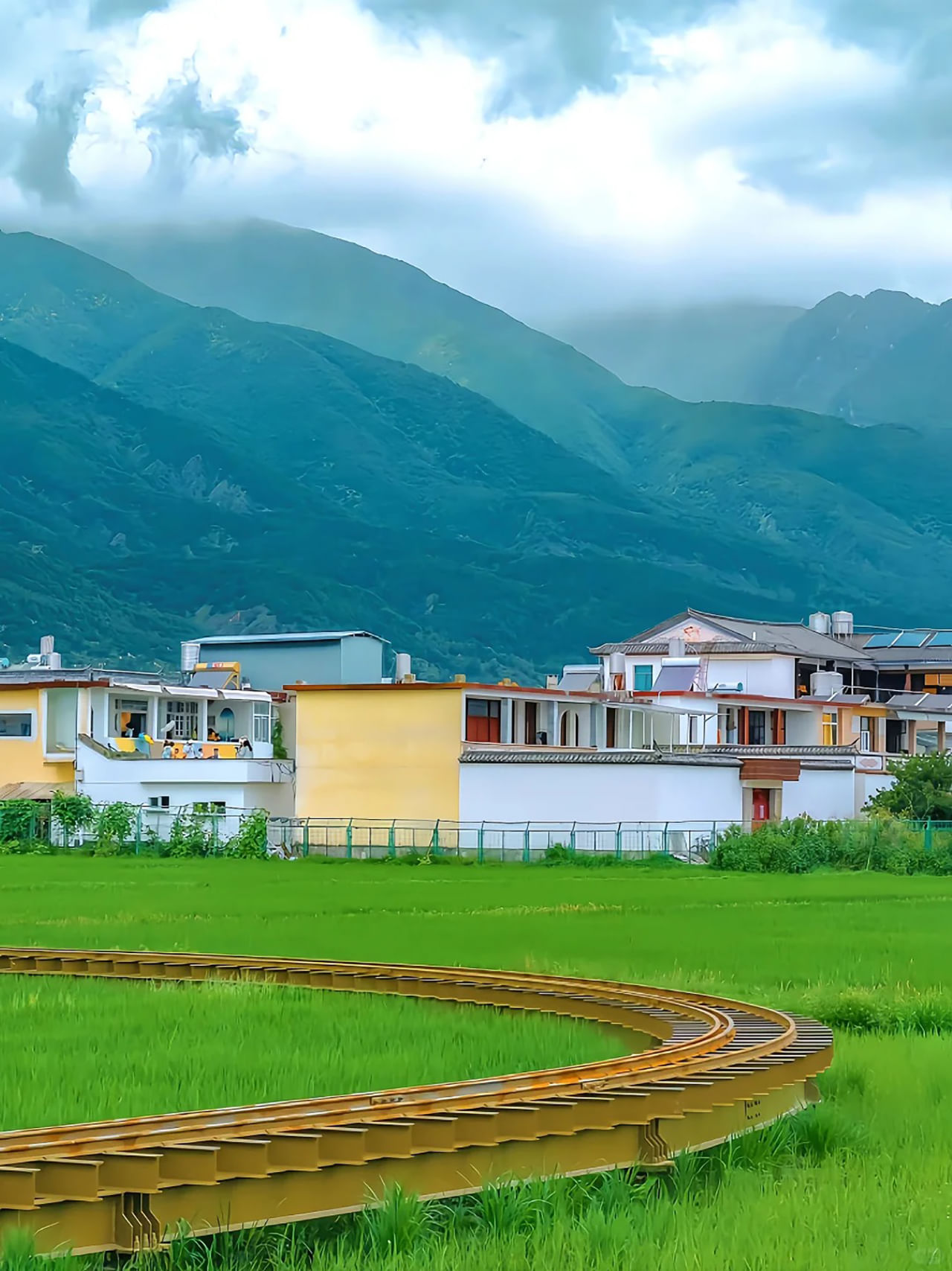 Cangshan mount and Idyllic scenery