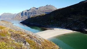 Hiking - Hovdsundet Beach