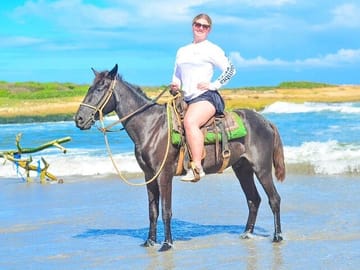Nature, adventure and beach in one horseback riding tour.
