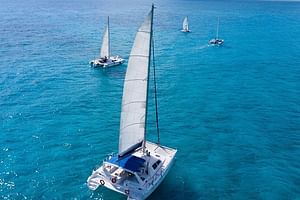 Isla Mujeres All Inclusive Sailboat Experience