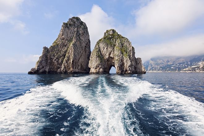 Discover the enchanting Capri Island by high speed train from Rome with boat tour included