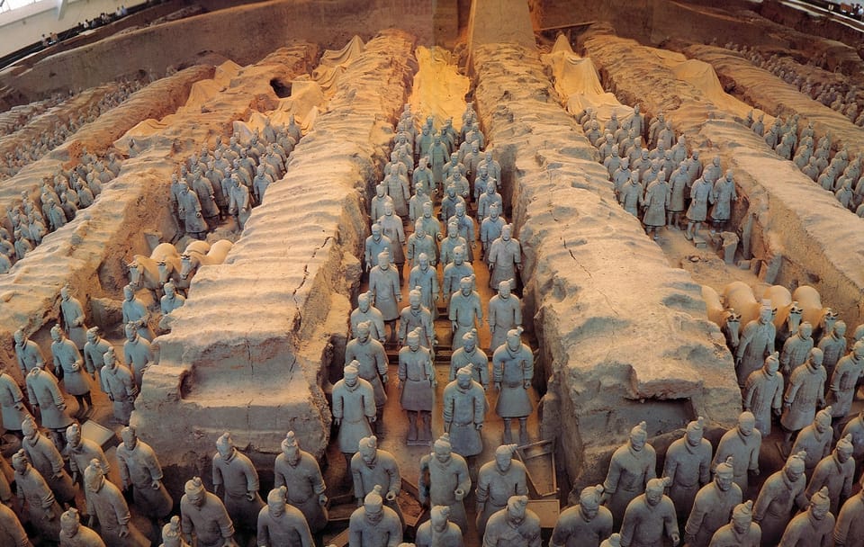 Xi'an Terracotta Warriors and City Wall Exploration Tour