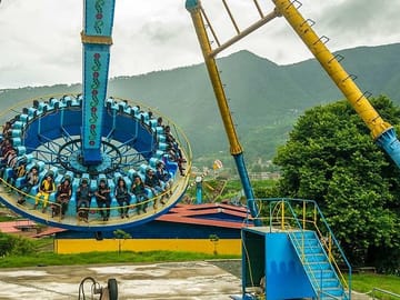 Day Trip to Water Park and Kirtipur Sightseeing from Kathmandu