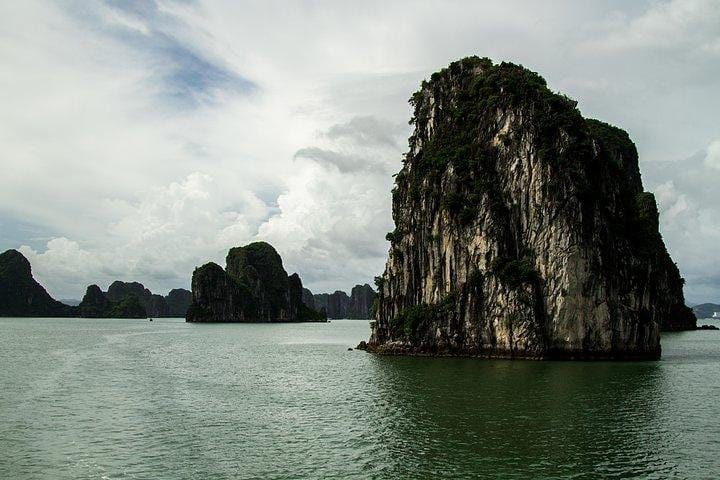 Full-day Exploring Ha Long Bay Wonders