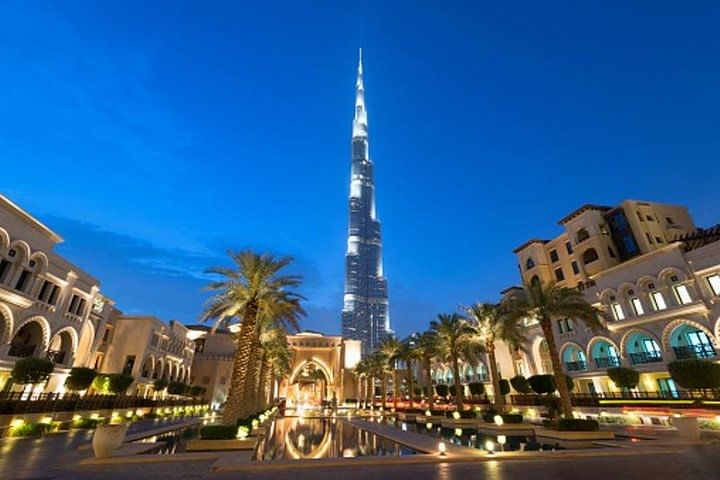 Burj Khalifa: At the Top entry with Fountain Boardwalk