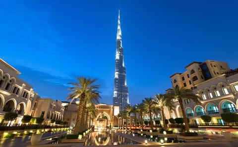 Burj Khalifa Observation Deck and Dubai Fountain Walk