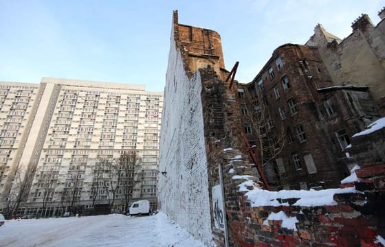 Communist Warsaw – private tour by retro minibus with hotel pickup