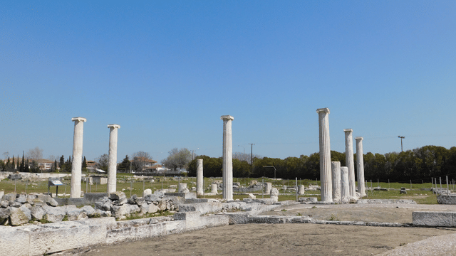 Macedonian Wonders: Private Day Tour to Pella & Vergina