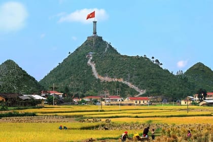 From Hanoi: Ha Giang Loop Tour 3 Nights 2 Days with Motorbike/Car