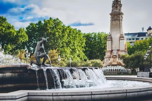 Monumental Madrid - Essential Places of Madrid in a Day photo 4