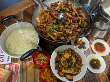 Lijiang: Evening Food Tour with Local Guide
