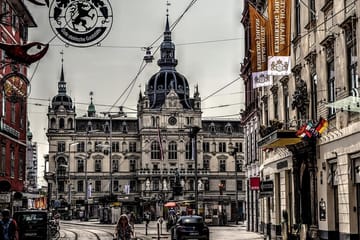 Graz Old Town Tour with Scenic Funicular Ride to Schlossberg