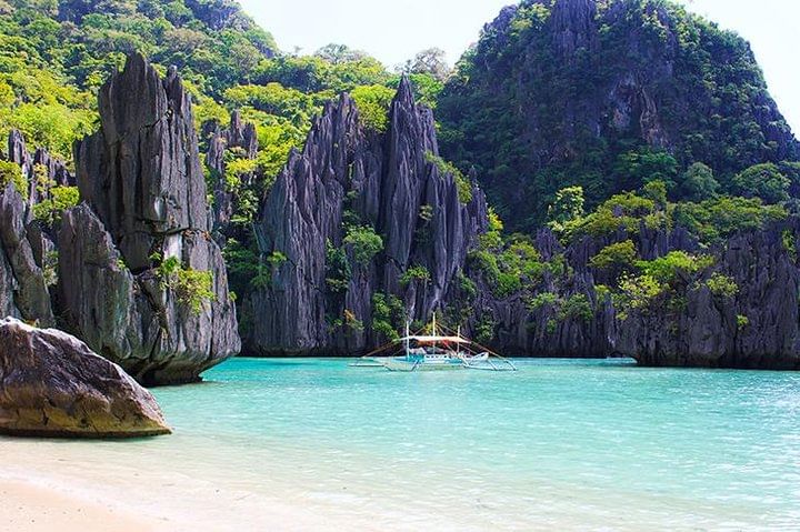 Private Underground River Day Tour with Lunch from El Nido