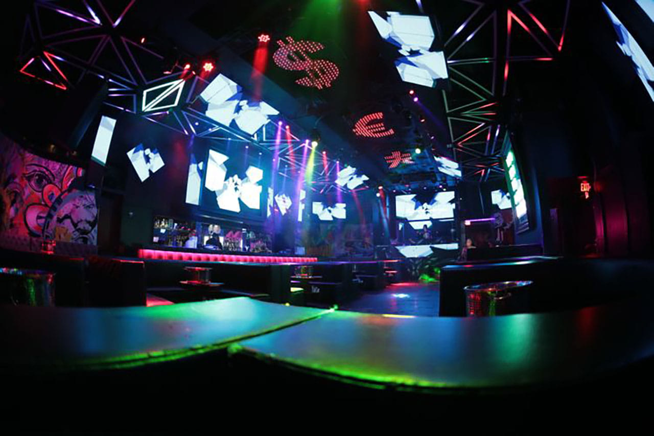 Ultimate Party in Miami : Booze Cruise with Free Open Bar, Nightclub & Party Bus 3