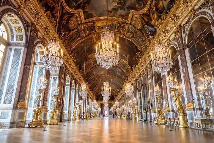 Fontainebleau, Versailles, Gardens, Trianon Private from Paris 3