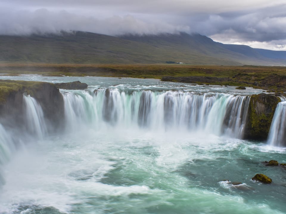 Goðafoss Waterfall and Akureyri Botanical Gardens, Shore Excursion — Star Travel