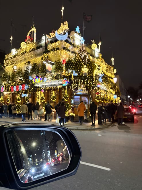 London Christmas Light & Festive Sights Taxi Tour