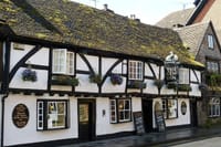 Salisbury Private Walking Tour with a Professional Guide 4