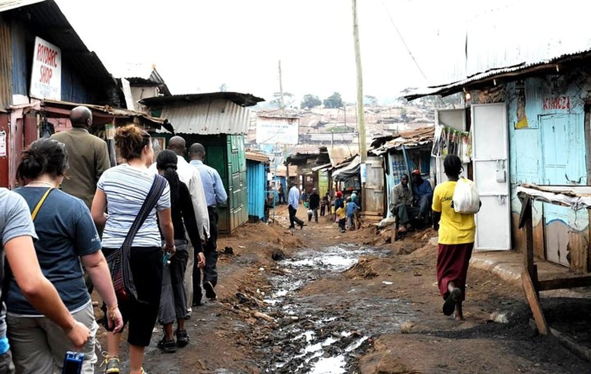 NAIROBI GUIDED TOUR TO KIBERA SLUMS