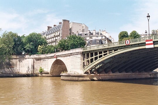 10-Hour Paris Private Tour with Seine Cruise and Lunch