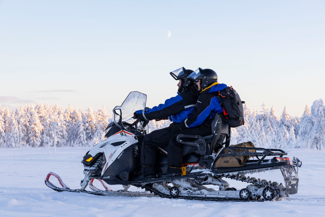 Snowmobile Safari in the Arctic Nature - Rovaniemi 4