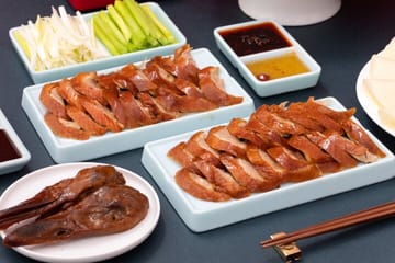 Culinary Car Tour of Mao'er Hutong in Beijing