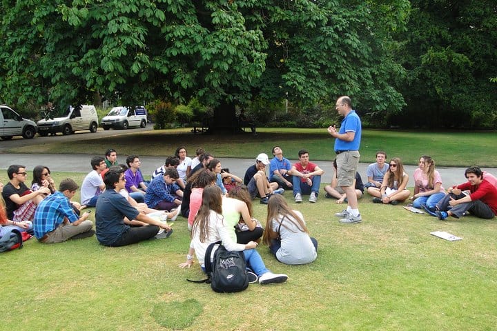 Oxford City Full-Day Private Tour from London 8