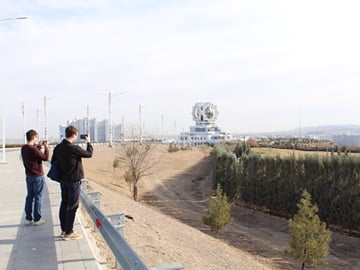 Ashgabat Full‑Day City Tour with Local Guide