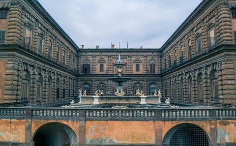 Florence Cultural Tour with Professional Photography Included