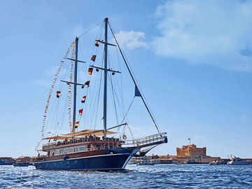 Pirate Boat Adventure and Snorkeling in Hurghada