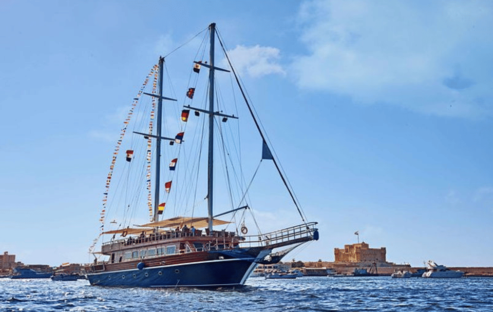 Pirate Boat Adventure and Snorkeling in Hurghada