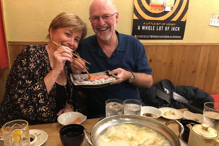 Cooking shabu shabu in an Akabane izakaya.