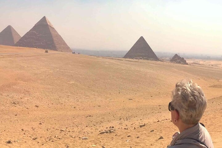 Cairo Tour by bus, Pyramids, Sphinx &amp; Museum with Lunch -Hurghada