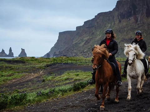 South Coast Odyssey: Waterfalls, Glaciers & Horse Riding, photo 12