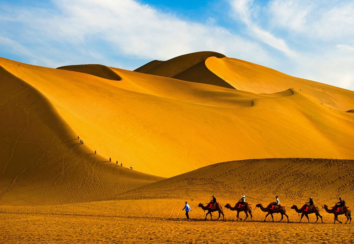Dunhuang Private Day Tour including Mogao Grottoes, Singing Dunes and Crescent Moon Spring 2