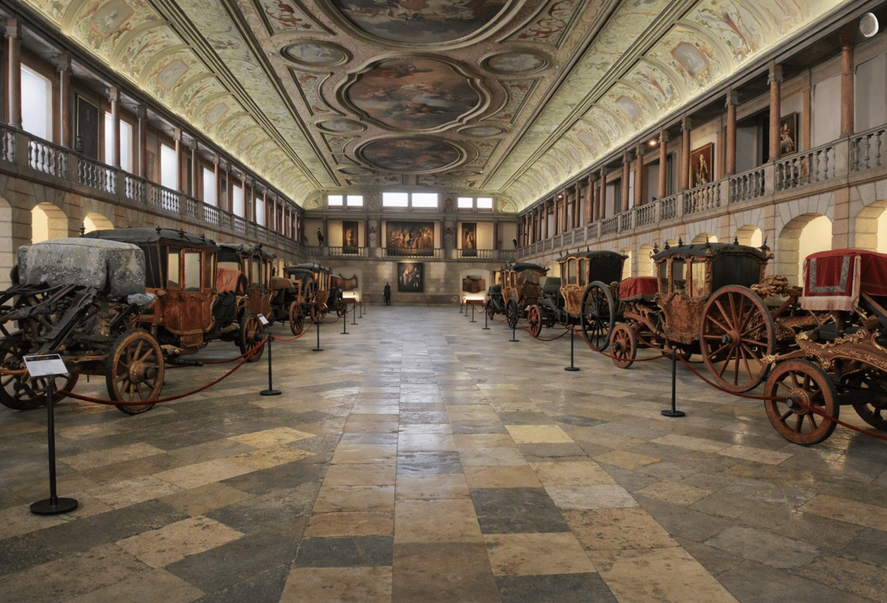 Belém : Coach Museum, Tickets and Guided tour 6