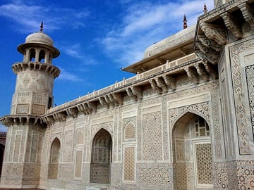 Full day of Agra and Taj Mahal from Delhi