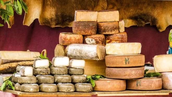 Savoring Europe: Wine, typical dishes and territory photo 4