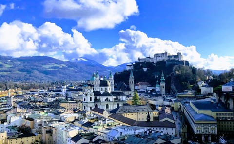 Salzburg City Break: 6-Day Tour with Hop On, Hop Off Bus